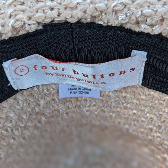 Four Buttons by San Diego Hat Company chenille fedora with some light sparkle - Picture 11 of 15